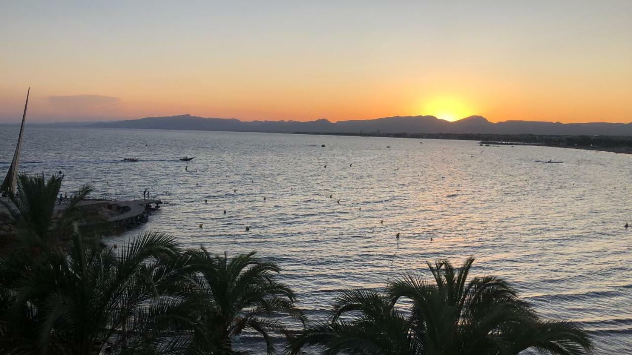 Apartamento Vista Mar ซาลอว์ ภายนอก รูปภาพ